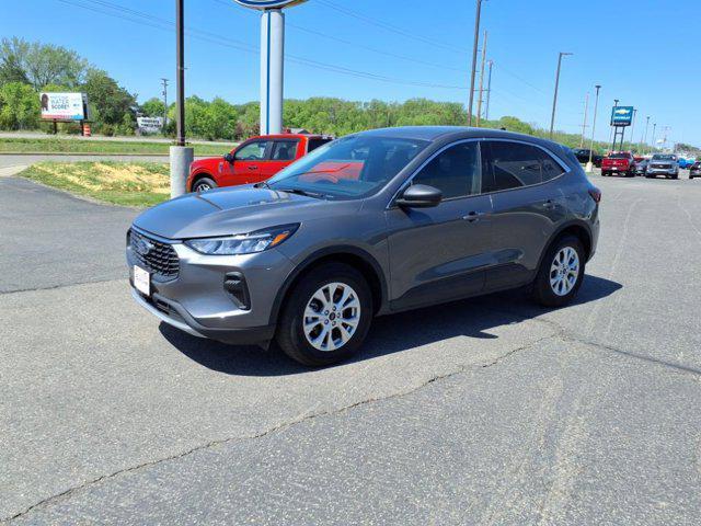 Photo of 2024 Carbonized Gray Metallic Ford Escape