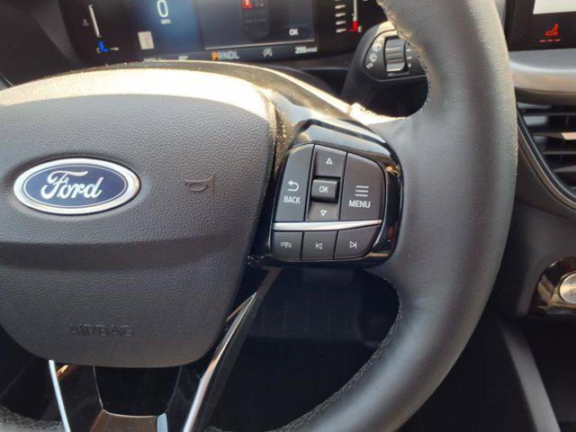 Photo of 2024 Carbonized Gray Metallic Ford Escape