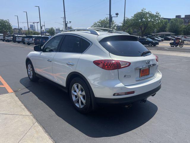 Photo of 2010 Moonlight White Pearl INFINITI EX35