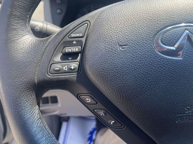 Photo of 2010 Moonlight White Pearl INFINITI EX35