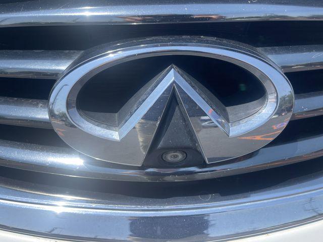 Photo of 2010 Moonlight White Pearl INFINITI EX35