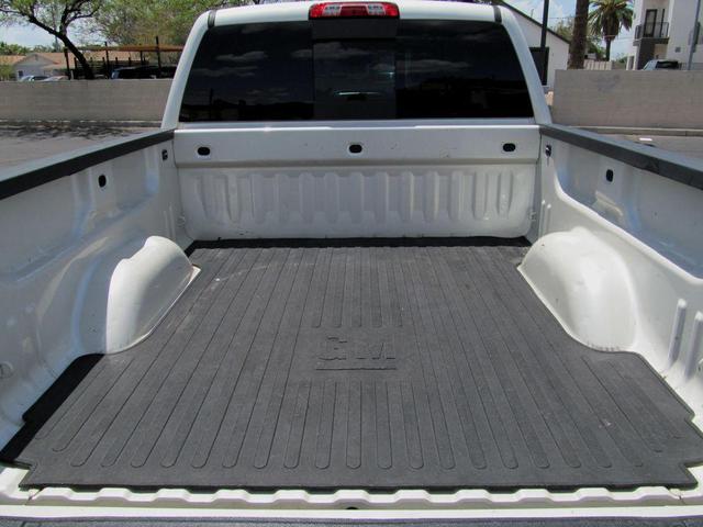 Photo of 2014 White Chevrolet Silverado 1500