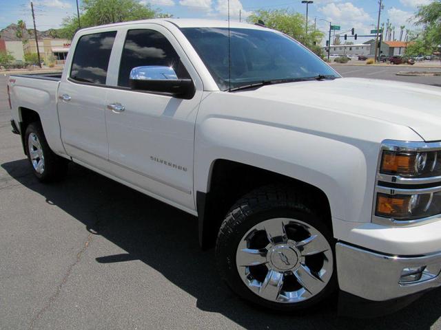 Photo of 2014 White Chevrolet Silverado 1500