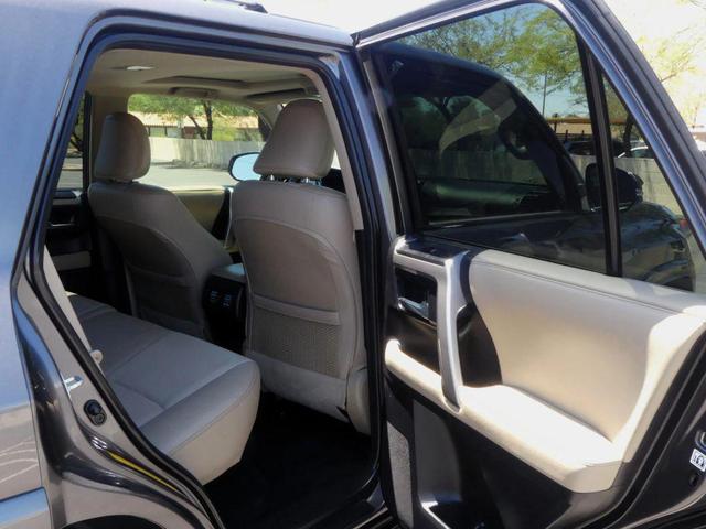 Photo of 2014 Gray Toyota 4Runner