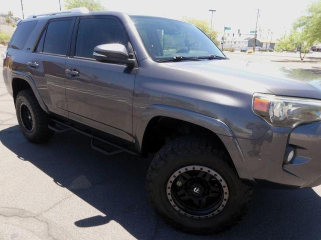 Photo of 2014 Gray Toyota 4Runner