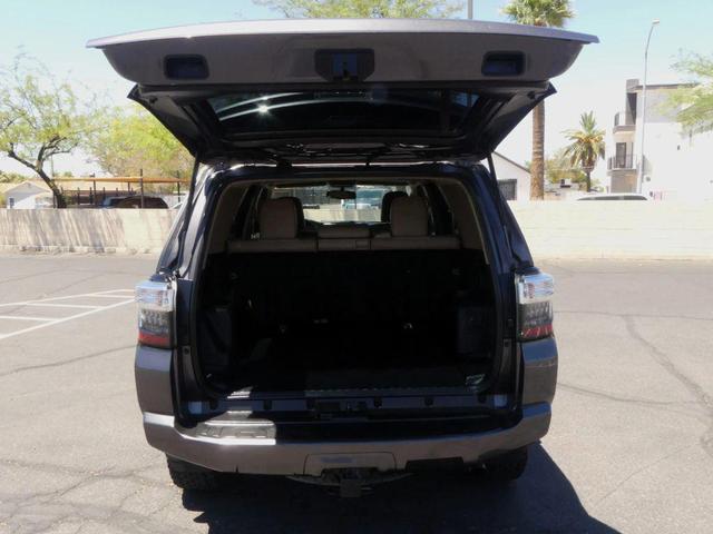 Photo of 2014 Gray Toyota 4Runner