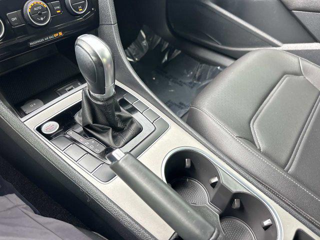 Photo of 2020 Reflex Silver Metallic Volkswagen Passat