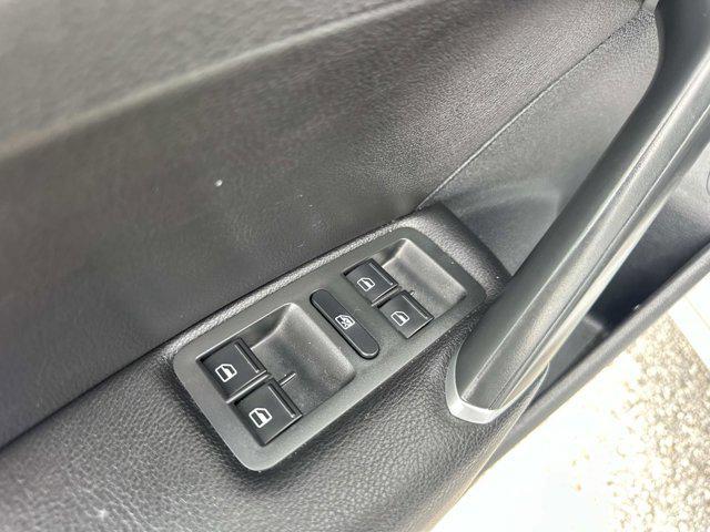 Photo of 2020 Reflex Silver Metallic Volkswagen Passat