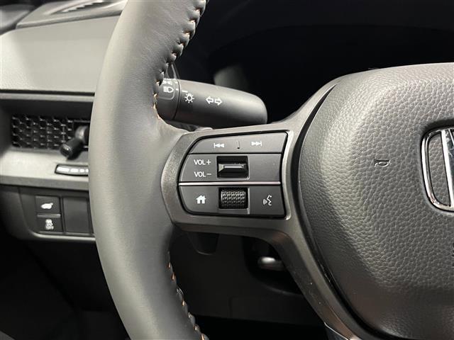 Photo of 2025 Crystal Black Pearl Honda CR-V Hybrid