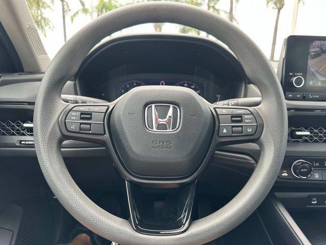 Photo of 2023 Lunar Silver Metallic Honda Accord