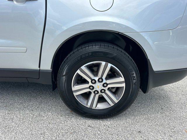 Photo of 2017 Silver Ice Metallic Chevrolet Traverse