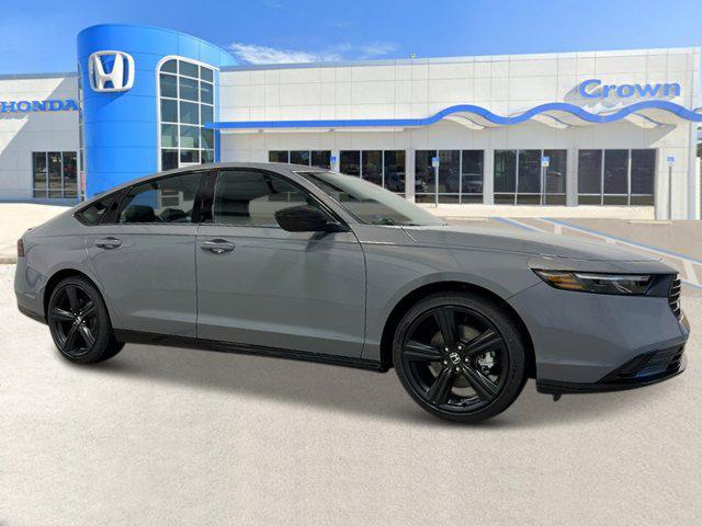Photo of 2025 Urban Gray Pearl Honda Accord Hybrid