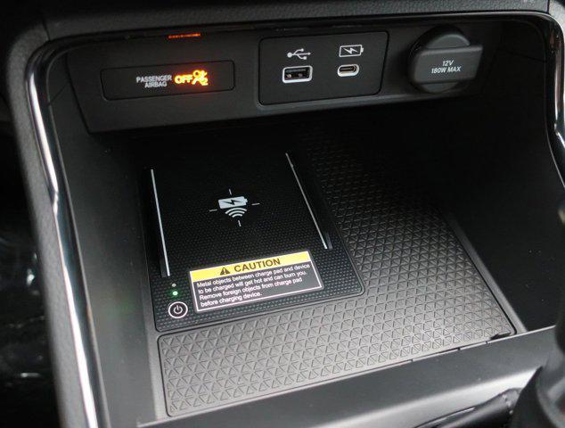 Photo of 2025 Platinum White Pearl Honda CR-V