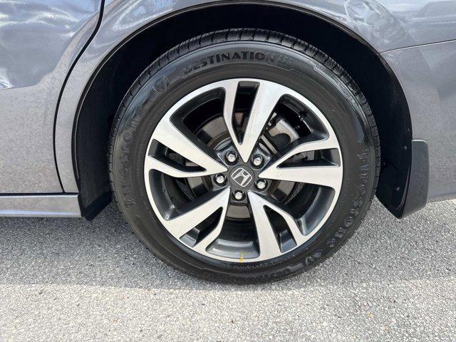 Photo of 2024 Modern Steel Metallic Honda Odyssey