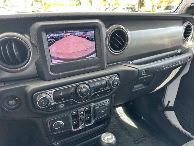Photo of 2023 Bright White Clearcoat Jeep Wrangler