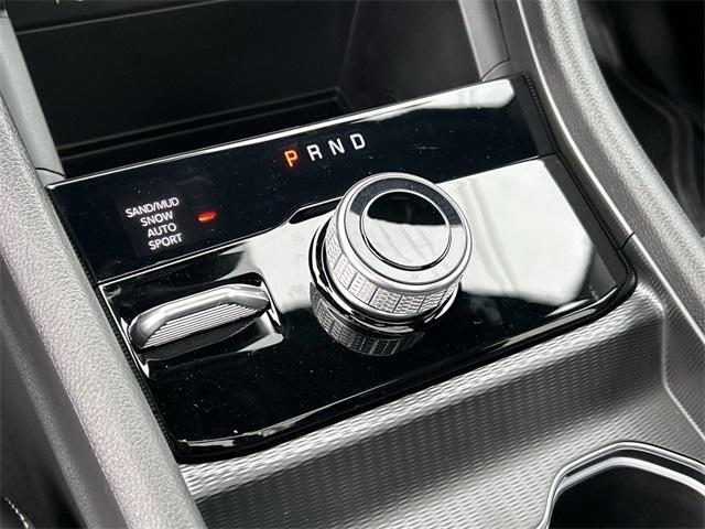 Photo of 2024 Silver Zynith Jeep Grand Cherokee