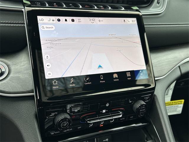 Photo of 2024 Silver Zynith Jeep Grand Cherokee