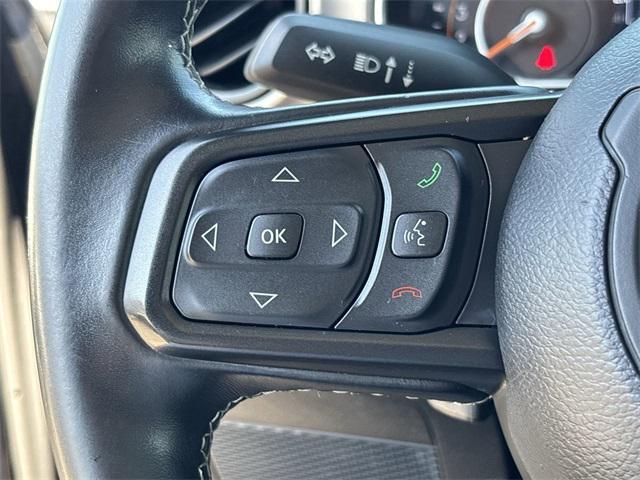Photo of 2020 Black Clearcoat Jeep Wrangler