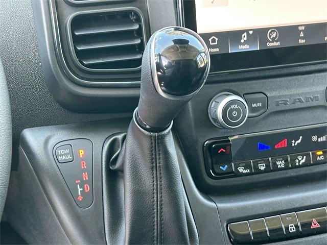 Photo of 2024 Bright White Clearcoat RAM ProMaster 3500