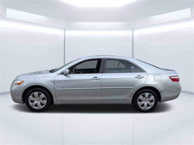 Photo of 2007 Titanium Metallic Toyota Camry