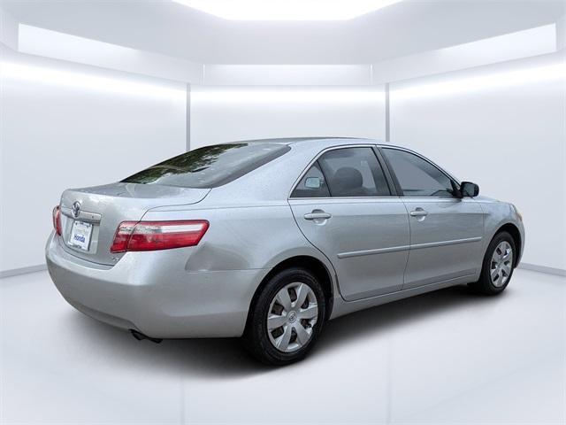 Photo of 2007 Titanium Metallic Toyota Camry