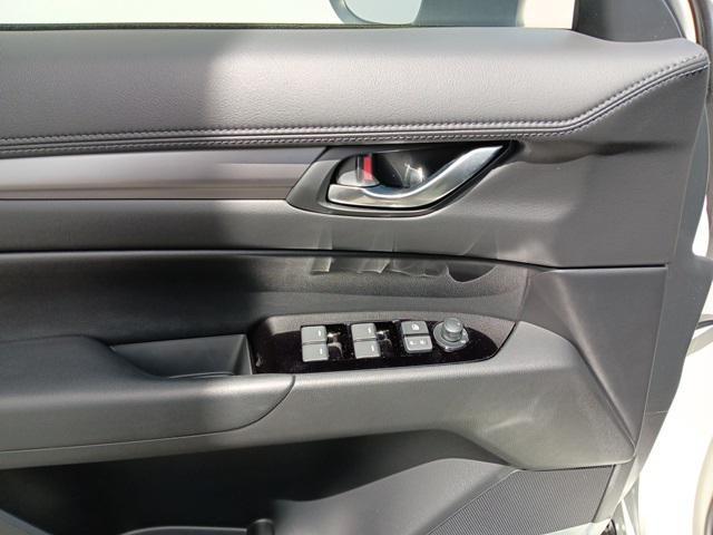 Photo of 2025 Rhodium White Metallic Mazda CX-5