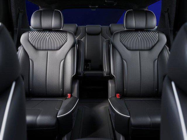 Photo of 2025 Silver Hyundai PALISADE