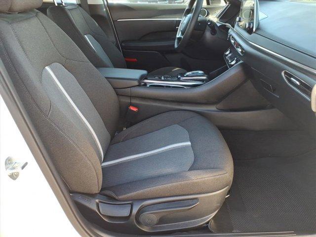 Photo of 2021 Quartz White Hyundai SONATA