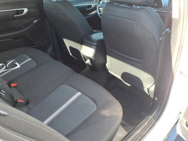Photo of 2021 Quartz White Hyundai SONATA