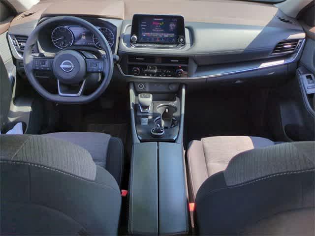Photo of 2023 Super Black Nissan Rogue