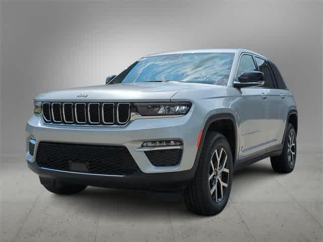 Photo of 2025 Silver Zynith Jeep Grand Cherokee