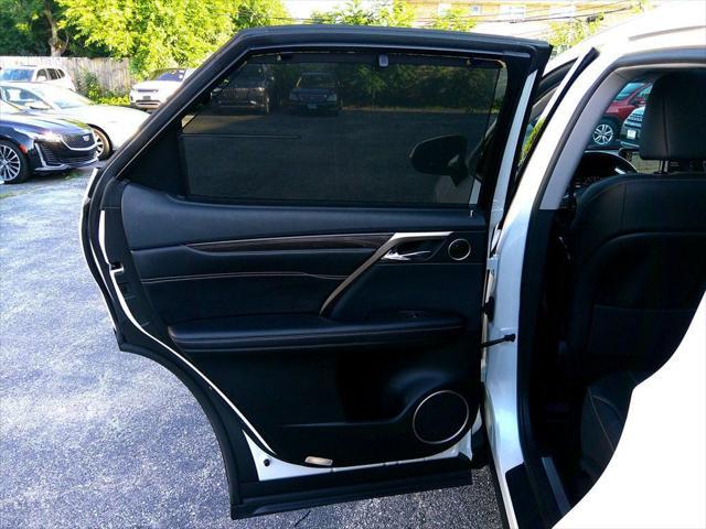 Photo of 2018 Eminent White Pearl Lexus RX 350