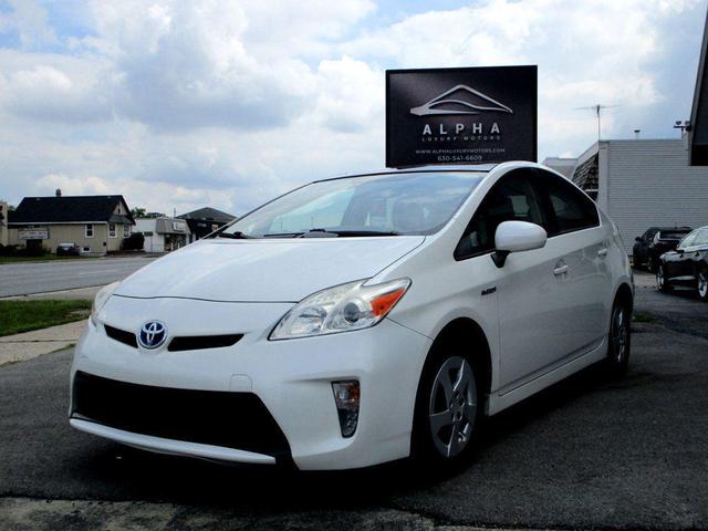 Photo of 2014 Blizzard Pearl Toyota Prius