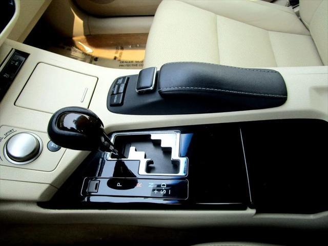 Photo of 2013 Obsidian Lexus ES 350