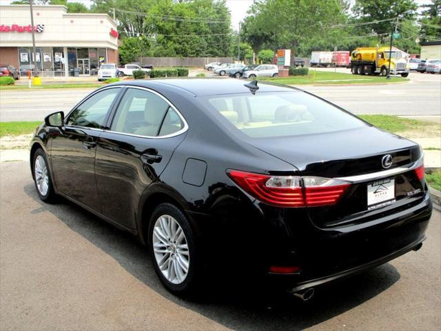 Photo of 2013 Obsidian Lexus ES 350