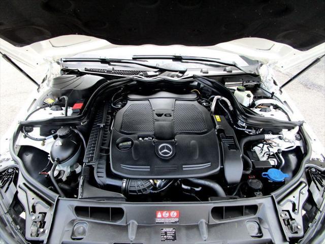 Photo of 2014 Diamond White Metallic Mercedes-Benz C-Class