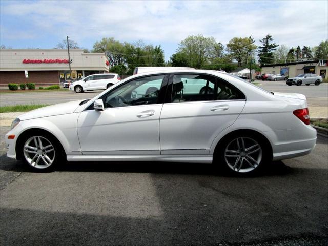 Photo of 2014 Diamond White Metallic Mercedes-Benz C-Class