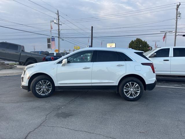 Photo of 2023 Crystal White Cadillac XT5