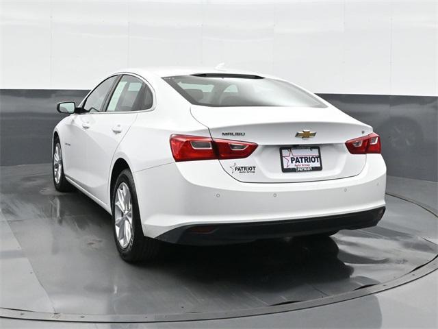 Photo of 2024 Summit White Chevrolet Malibu