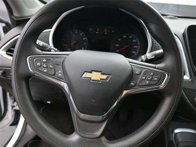 Photo of 2024 Summit White Chevrolet Malibu