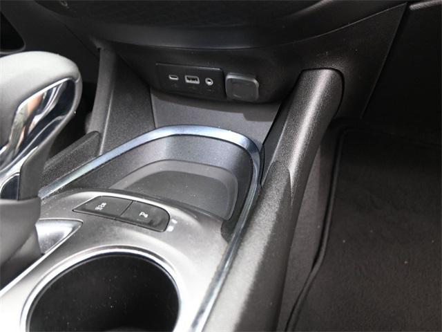 Photo of 2024 Summit White Chevrolet Malibu