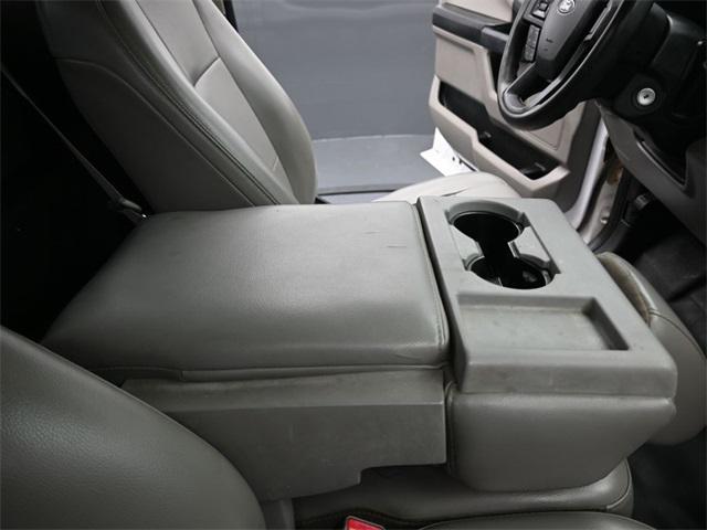 Photo of 2016 Oxford White Ford F-150