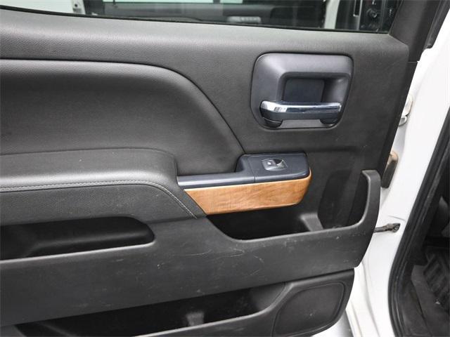 Photo of 2018 Summit White Chevrolet Silverado 2500