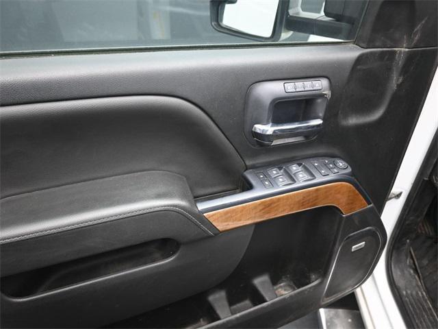 Photo of 2018 Summit White Chevrolet Silverado 2500