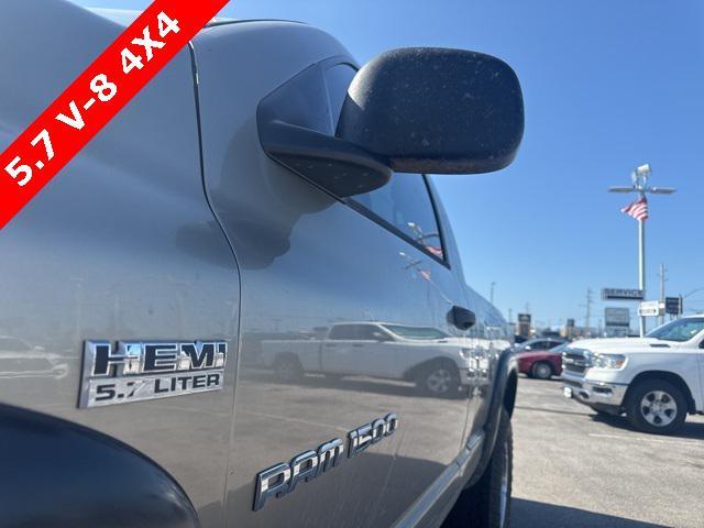 Photo of 2006 Light Khaki Metallic Clearcoat Dodge Ram 1500