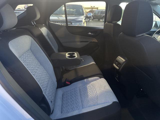 Photo of 2023 Summit White Chevrolet Equinox