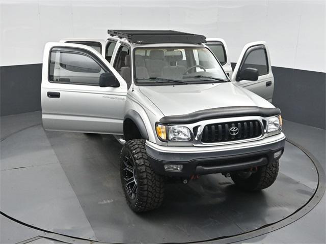 Photo of 2003 Lunar Mist Metallic Toyota Tacoma