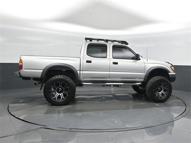 Photo of 2003 Lunar Mist Metallic Toyota Tacoma