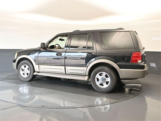 Photo of 2004 True Blue Clearcoat Metallic Ford Expedition