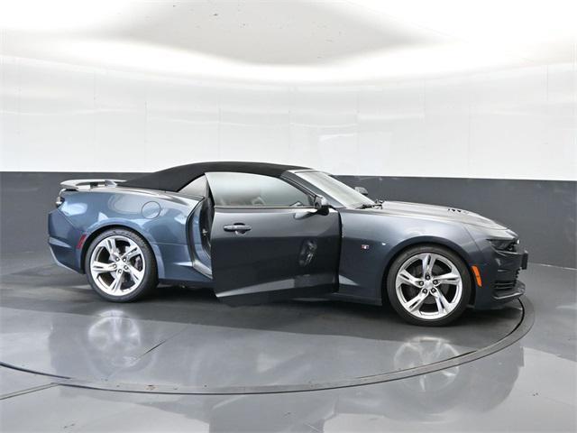 Photo of 2020 Shadow Gray Metallic Chevrolet Camaro